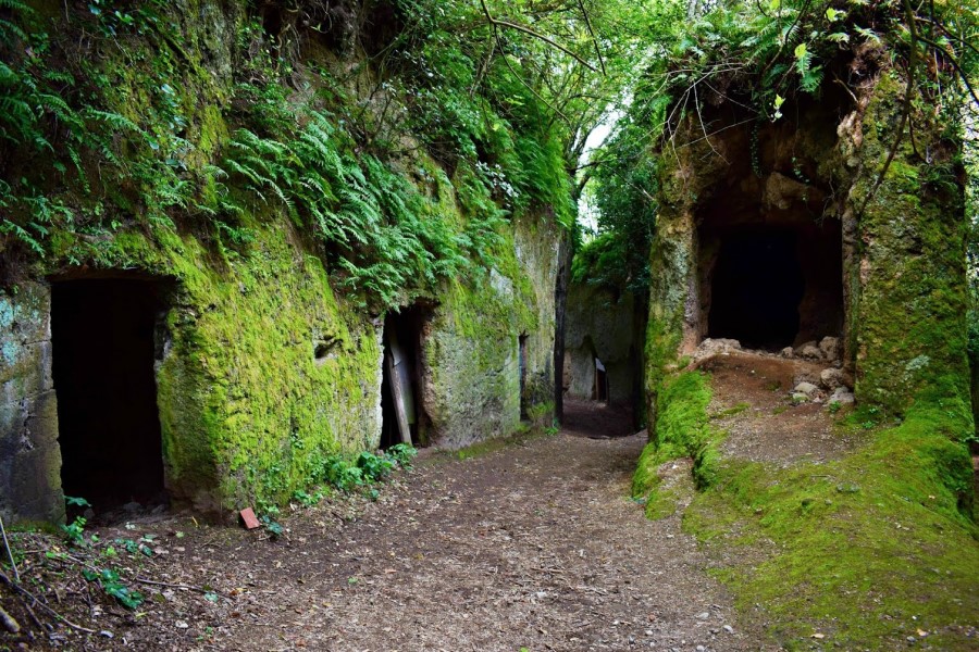 Sovana Toscane route des caves étrusques