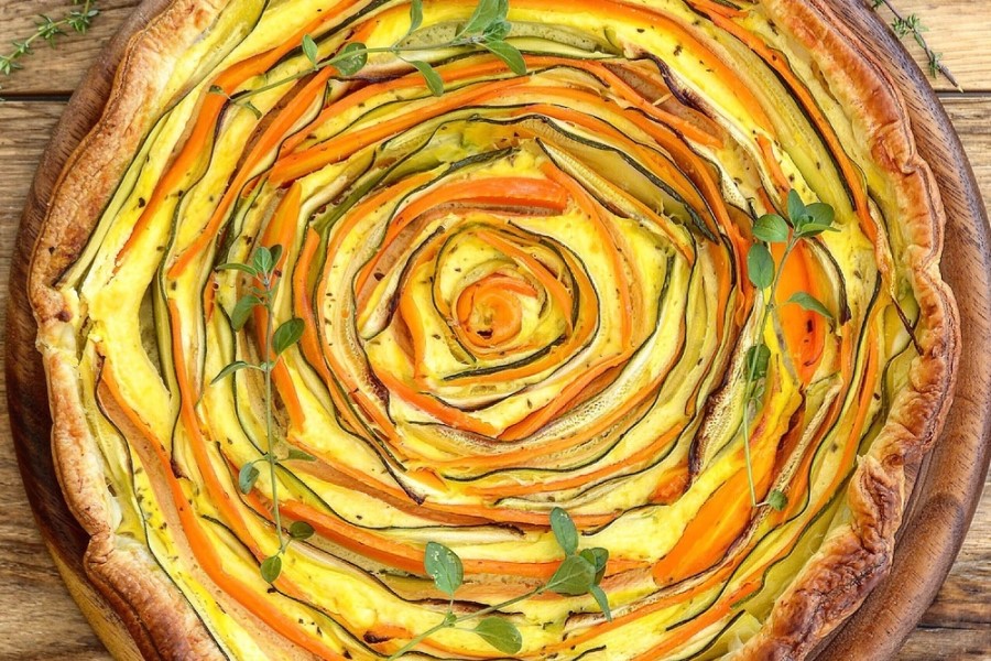 Cuisine de la Toscane, Italie : quiche aux légumes, plat principal végétarien