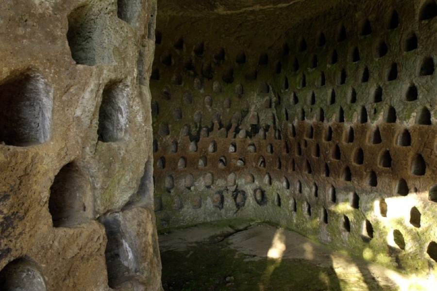 Grotte étrusque en Italie