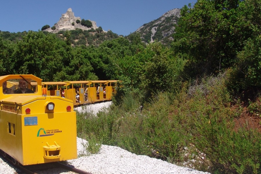 Mine San Silvestro grotte en Italie