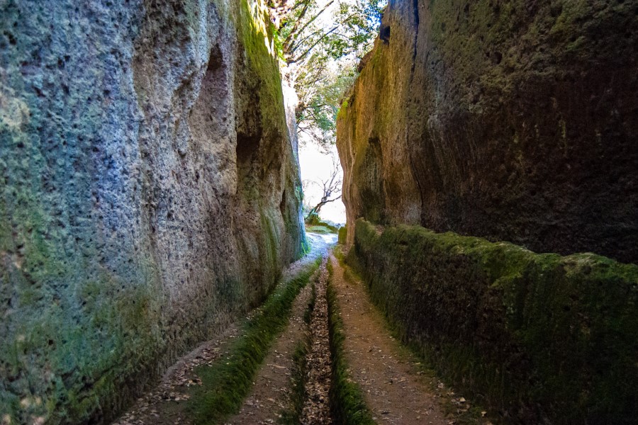 Höhlenweg der Etrusker bei Sorano Toskana