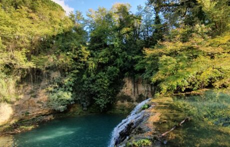 Wandern Toskana Wasserfall zwischen Siena und Meer