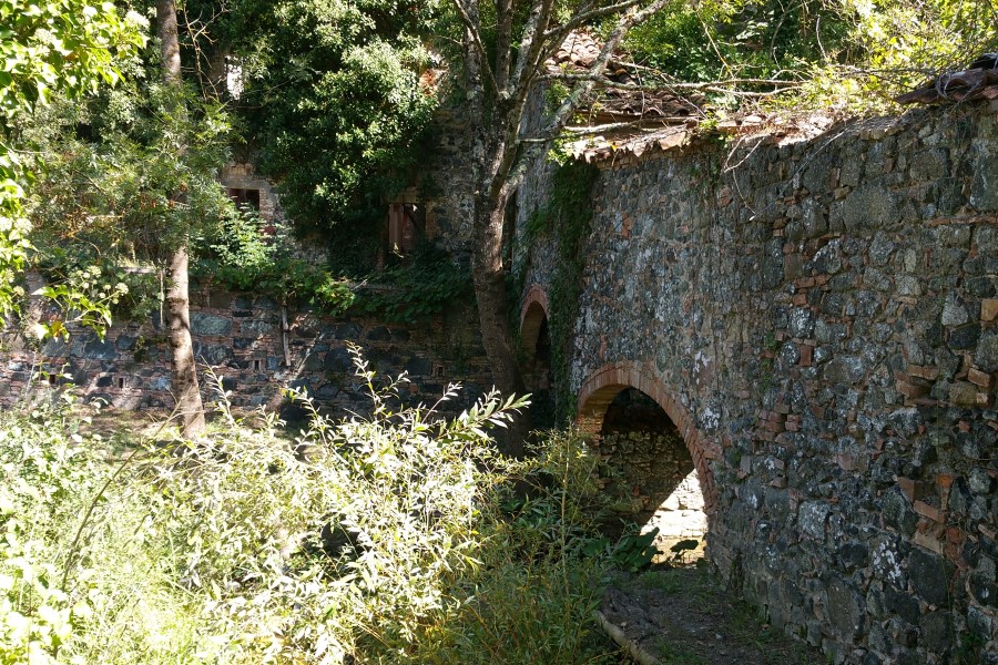 Ruines du moyen âge en Italie